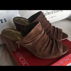 Aerosols brown heels size 9